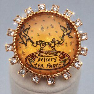 Rare Betsey Johnson "Tea Party" Lucite Bubble Ring Gold-Tone Size 7
